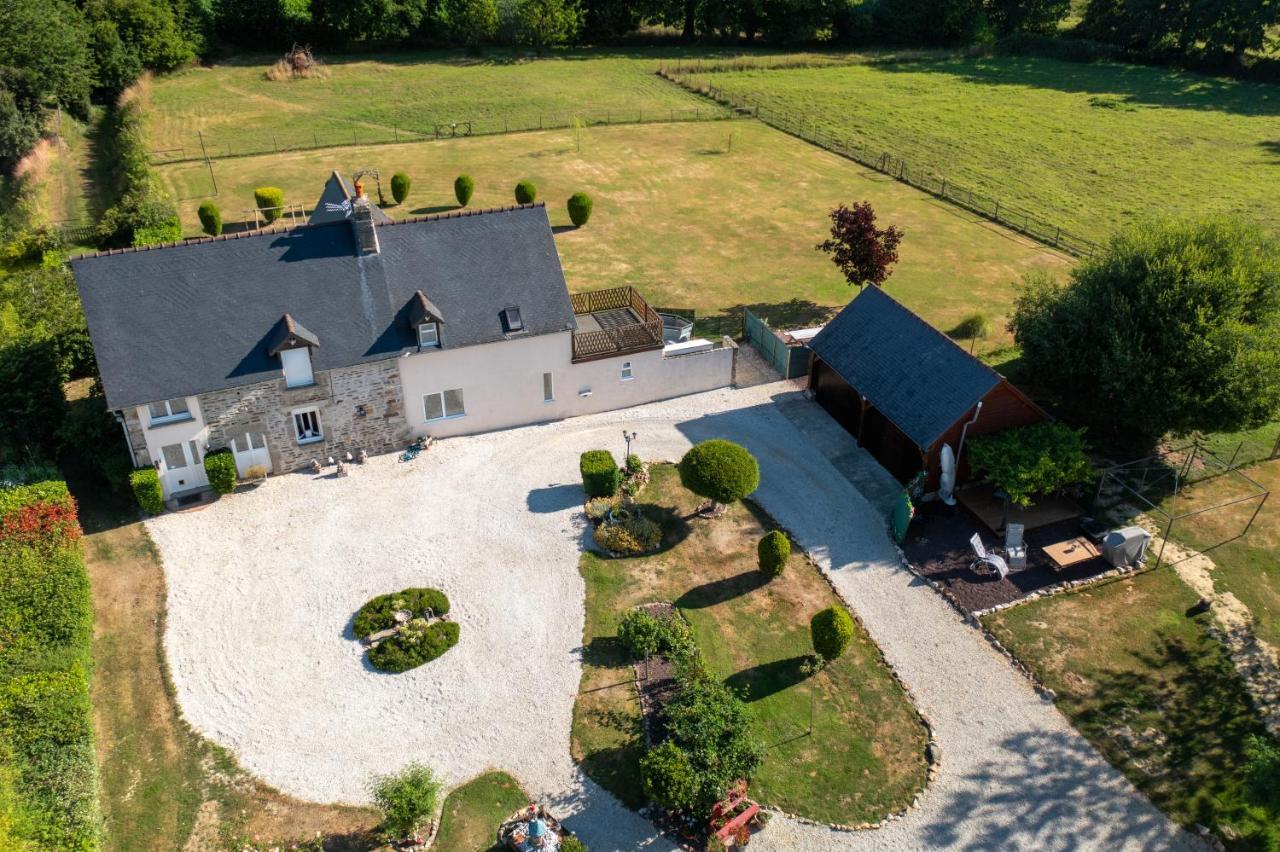 Maison La Touchardiere Barenton ภายนอก รูปภาพ