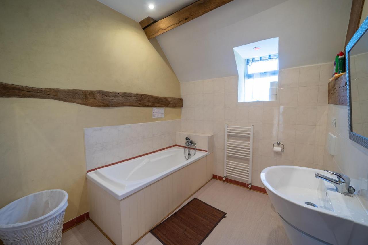 Maison La Touchardiere Barenton ภายนอก รูปภาพ